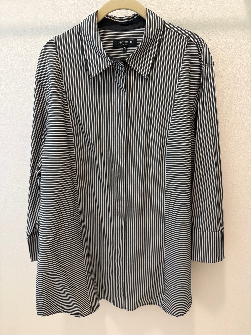 Lafayette 148 New York Women’s Black and White Vertical Stripe Dress Shirt XL